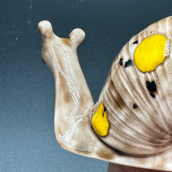 Vintage Boho Hand Painted Ceramic Snail with Speckled Design Tan Orange  yellow - Picture 6 of 11